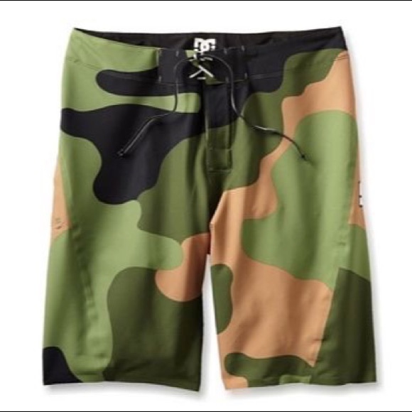 dc camo shorts